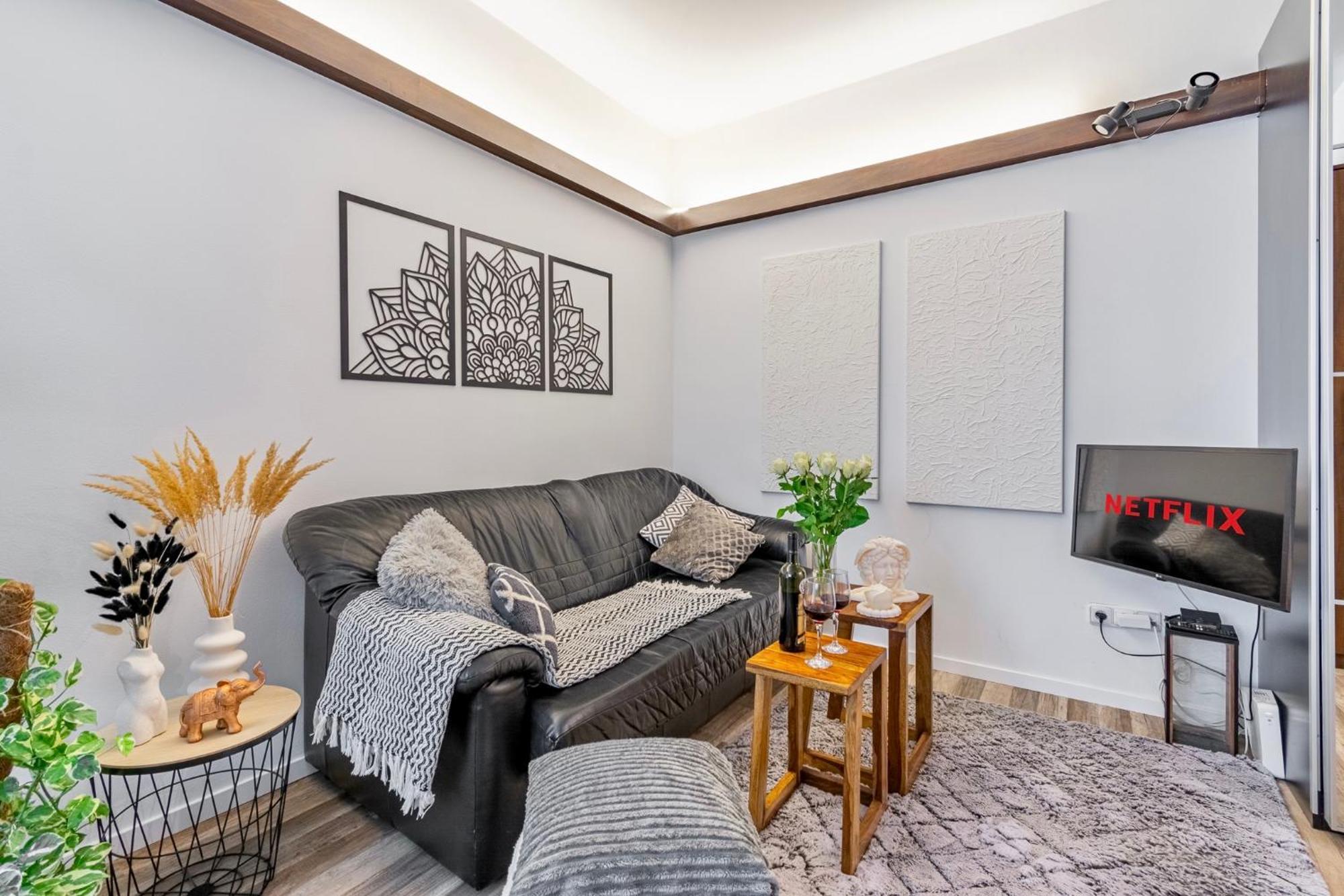 Natural-Style Apartment In The Centre Of 布拉迪斯拉发 外观 照片